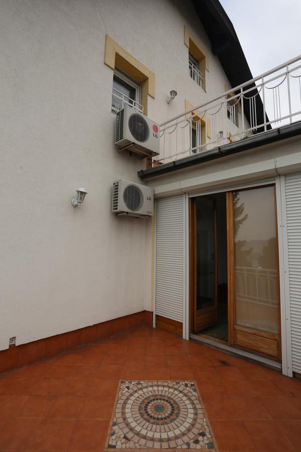 Apartments Villa Irma Szarajevó Kültér fotó